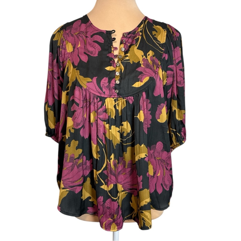 By Anthropologie (EUC) Drapey Henley Pullover Floral Print Size Small